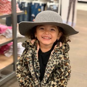 Meet your Posher, Maria